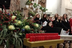 Coro dei genitori e Yuka Gohda